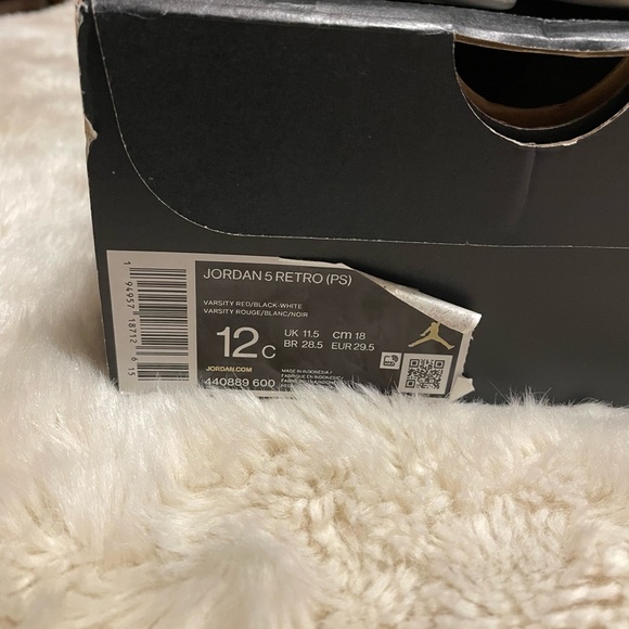 Jordans - Picture 7 of 8